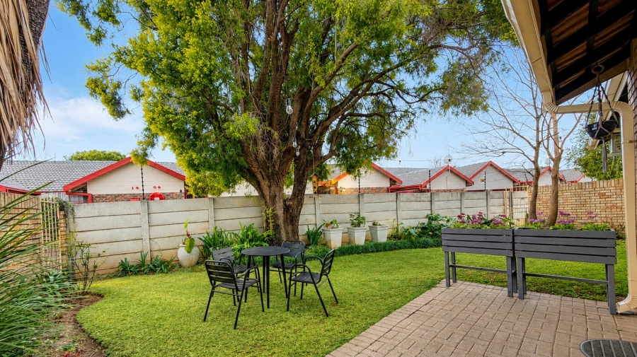 3 Bedroom Property for Sale in Kannoniers Park North West
